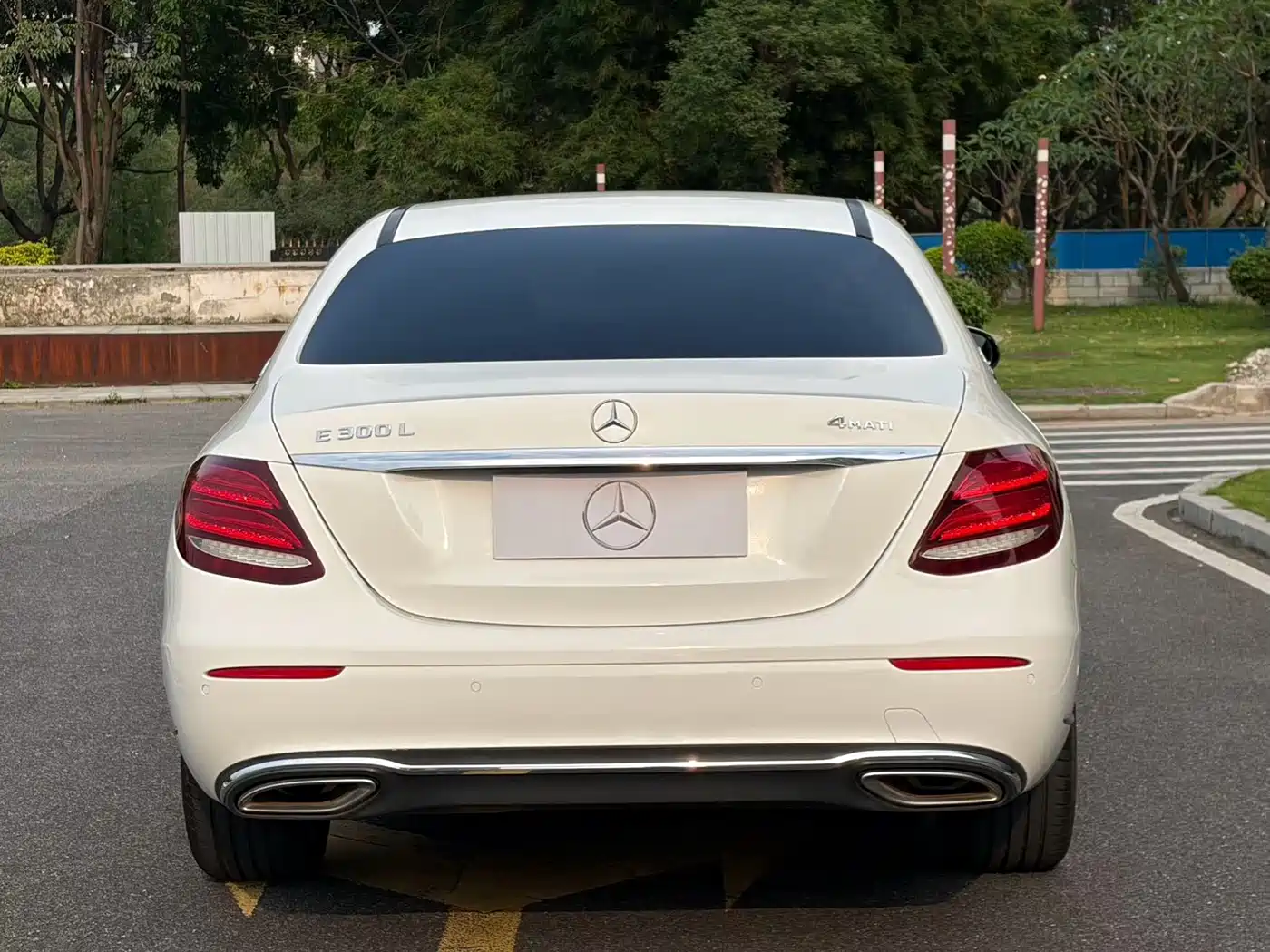 Mercedes-Benz E-Class 2017 E 200 L 4MATIC фото 14