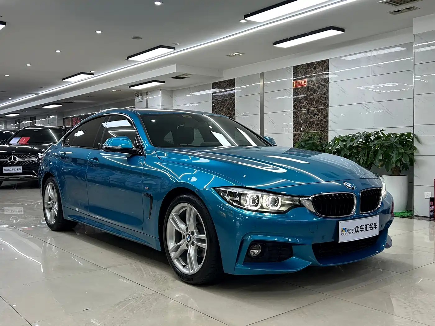 BMW 4 Series 2017 425i Gran Coupe Leading M Sport Package фото 3
