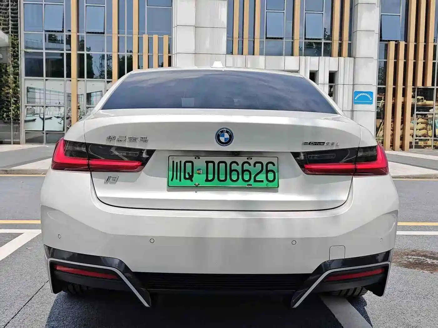 BMW i3 2022 2022 eDrive 35 L
