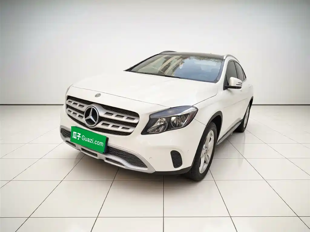 Mercedes-Benz GLA 2019 GLA 200 Dynamic фото 2