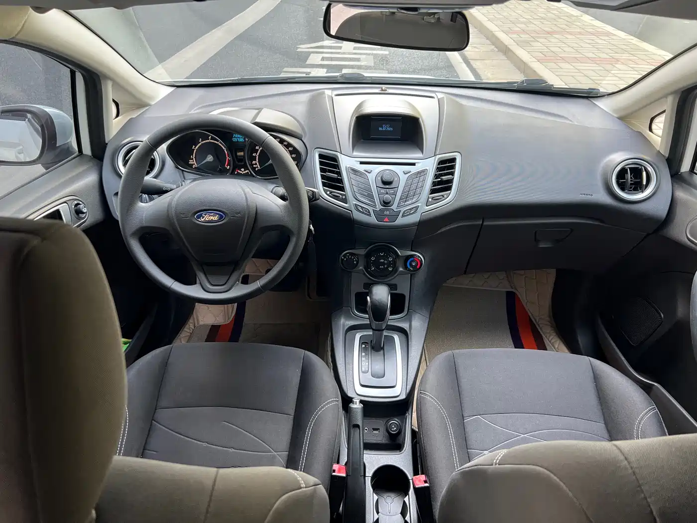 Ford Fiesta 2014 2013 Hatchback 1.5L Automatic Fashion
