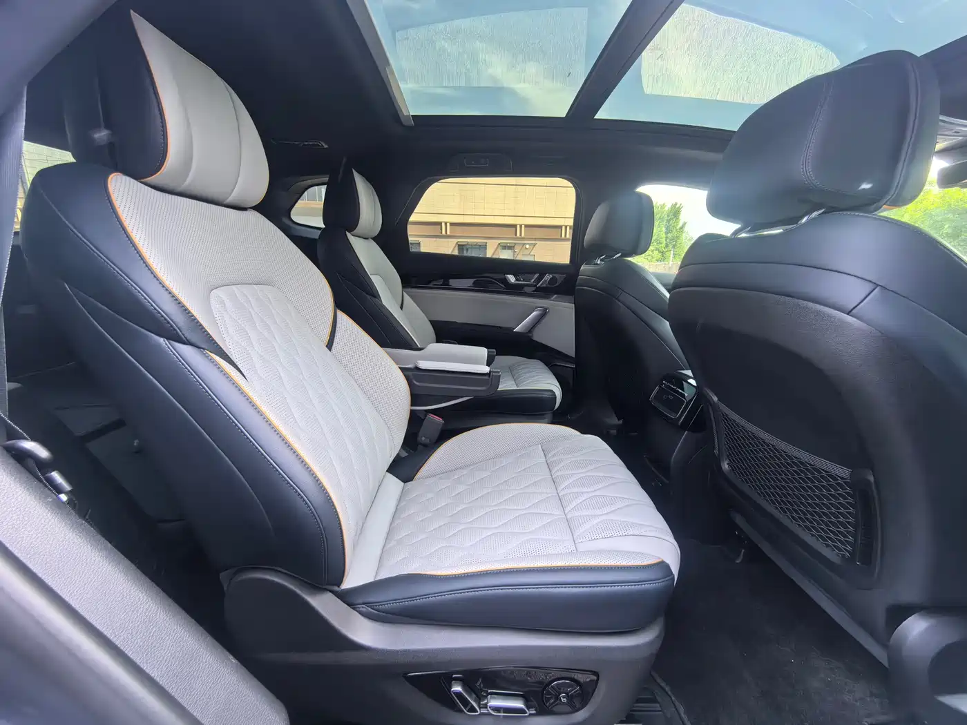 BYD Tang New Energy 2022 DM-p 215KM AWD Flagship фото 13