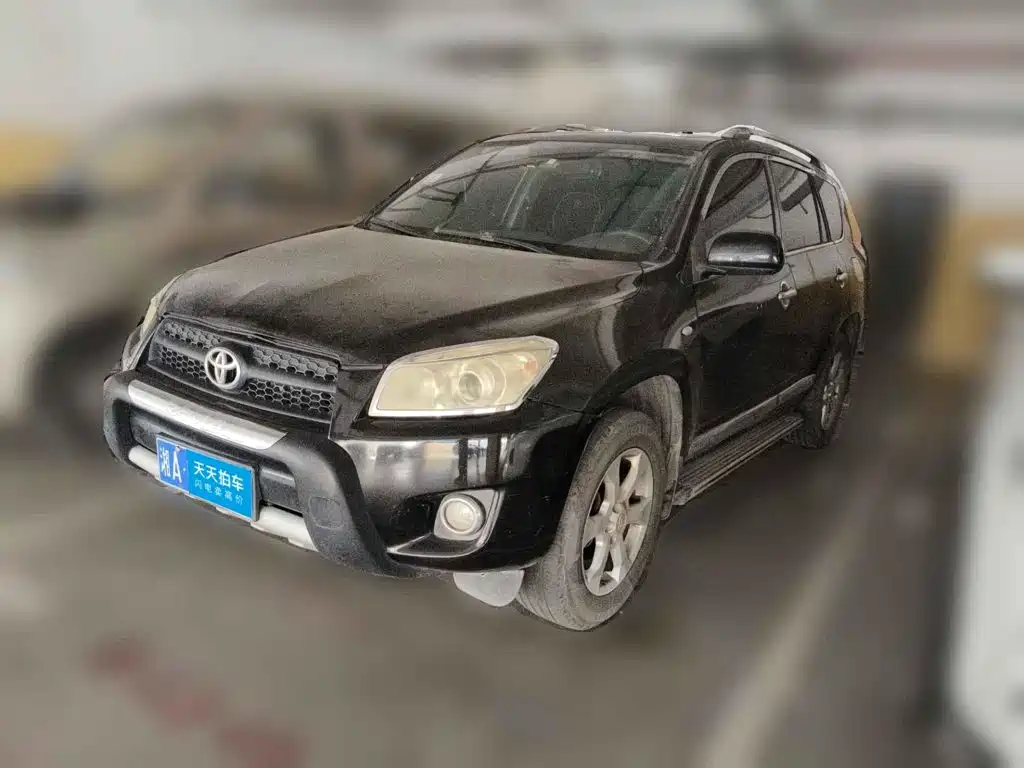 Фото 1 - Toyota RAV4