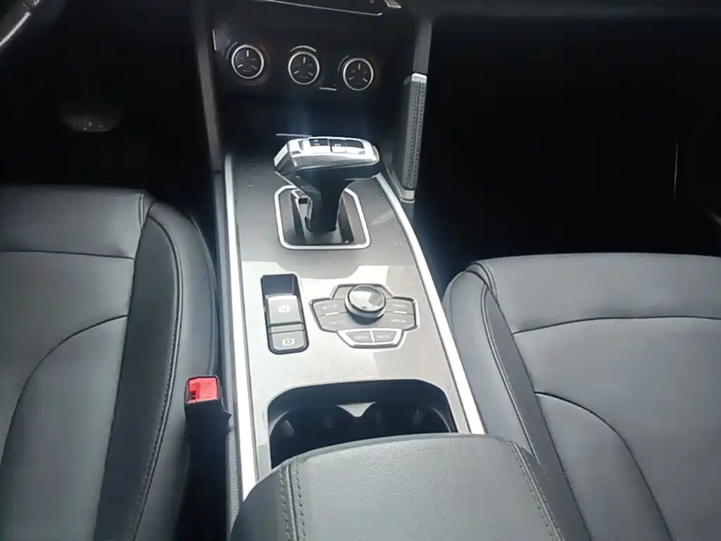 Haval H6 2018 Sport Edition 1.5T Automatic 2WD Elite China V фото 14