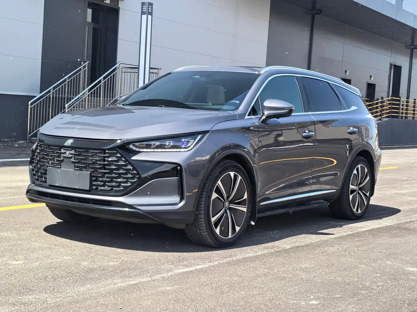 BYD Tang New Energy 2022 DM-p 215KM AWD Flagship