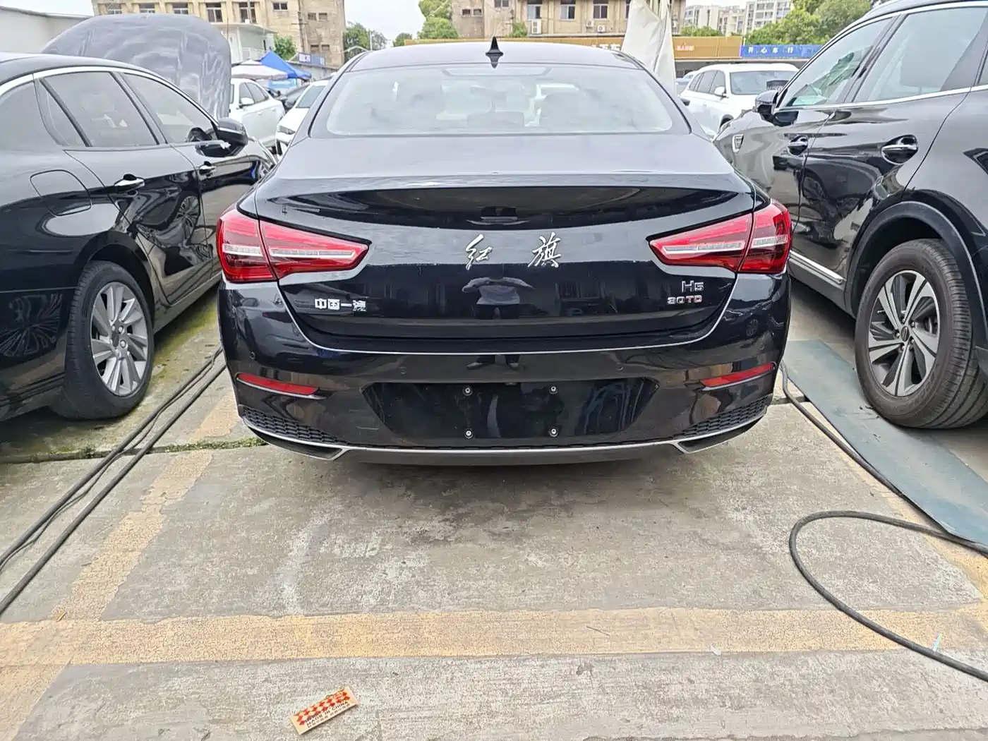 Hongqi H5 2022 Model Classic Edition 1.5T DCT Flag Joy Edition фото 6