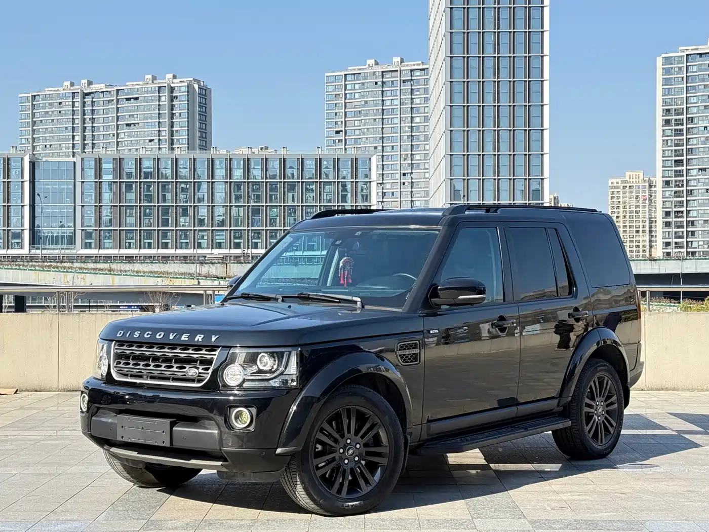 Land Rover Discovery 2015 3.0 SC V6 SE
