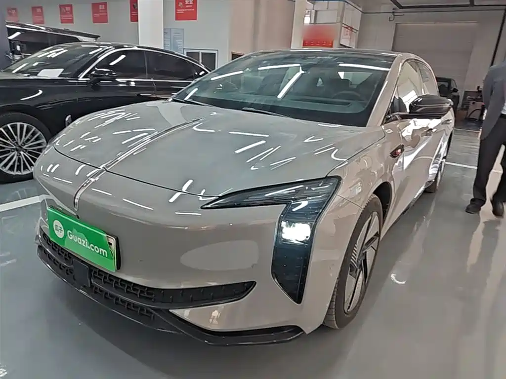 Hongqi EH7 2025 640 AWD Smart Selection Edition