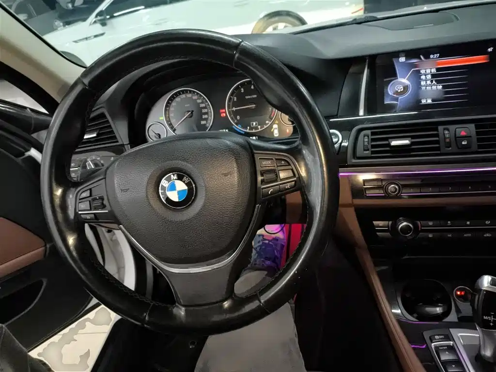 BMW 5 Series 2017 525Li Leading Edition фото 7