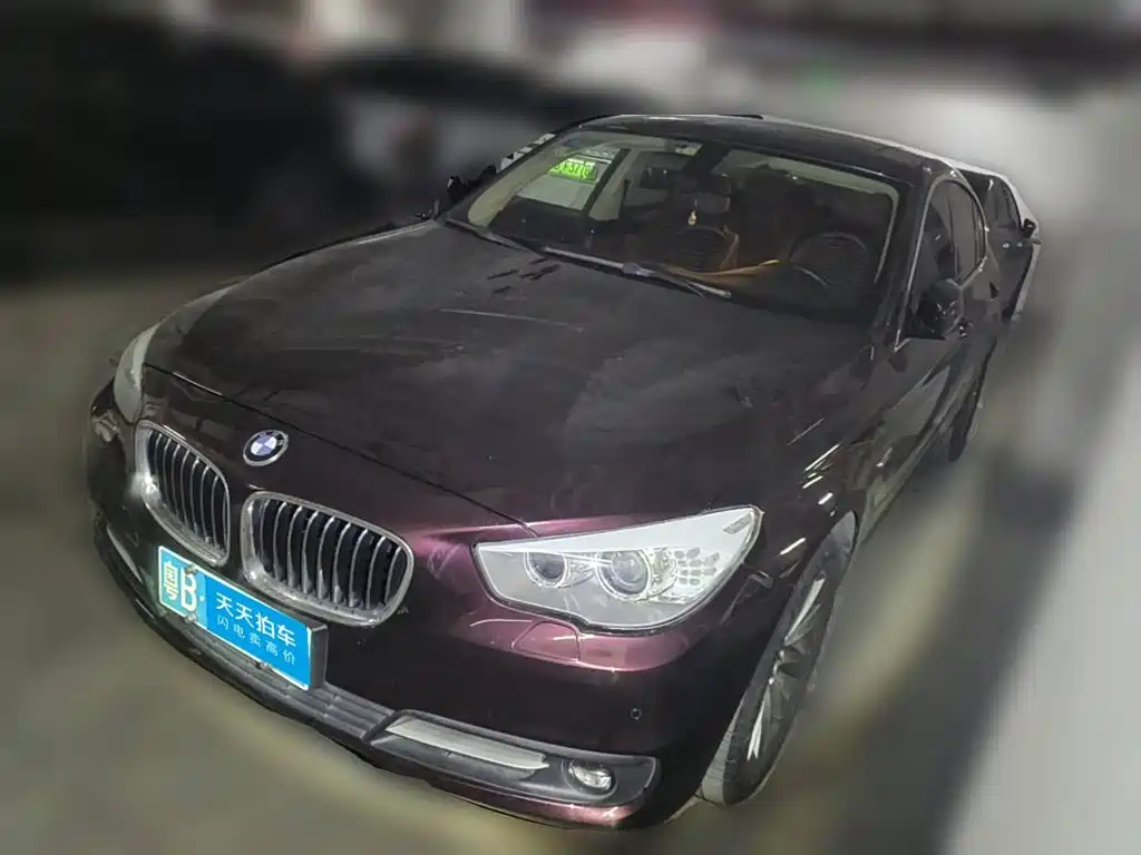 BMW BMW 5 Series GT 2015 528i Leading
