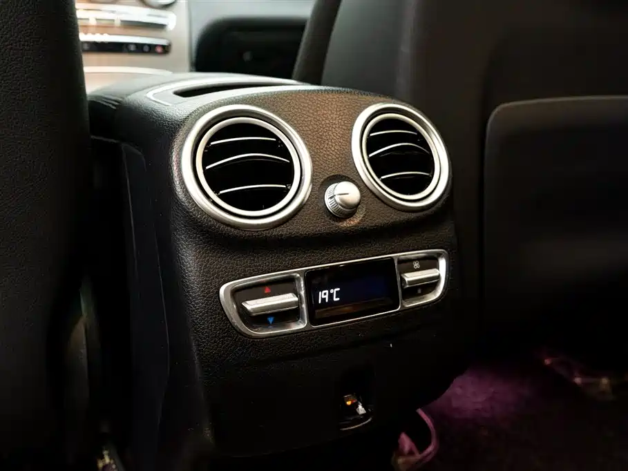 Mercedes-Benz GLC 2022 Model GLC 260 L 4MATIC Luxury Edition фото 26