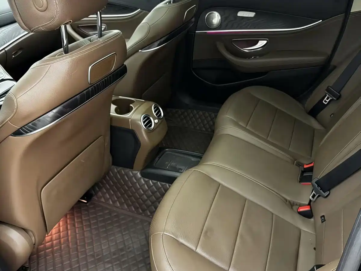 Mercedes-Benz E-Class 2018 E 200 L фото 4