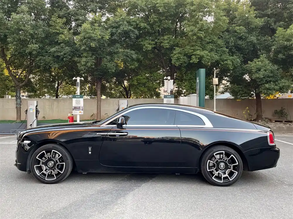 Rolls-Royce Wraith 2018 6.6T Black Badge фото 28