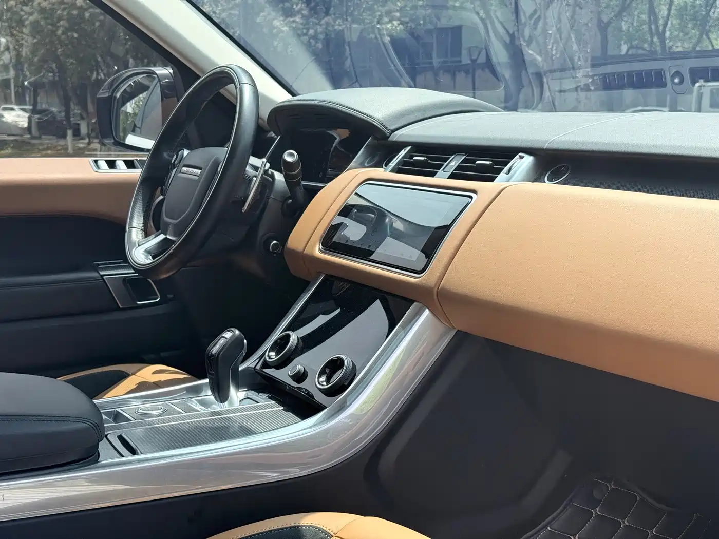 Land Rover Range Rover Sport 2020 3.0 L6 SE фото 13