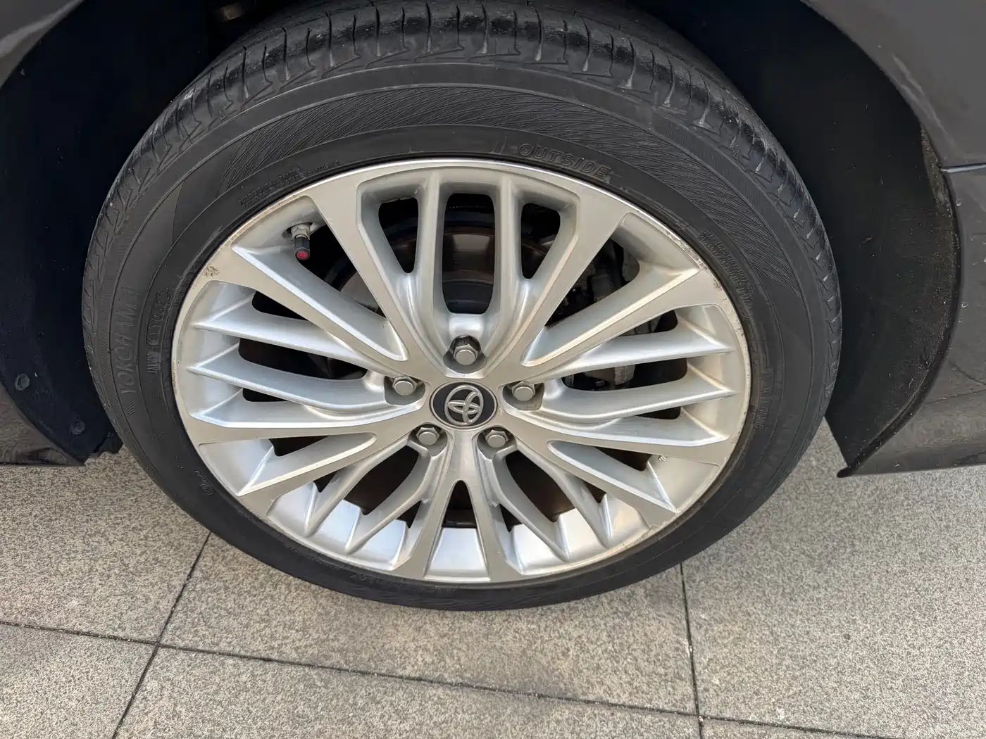 Toyota Camry 2018 2.5G Luxury Edition фото 11