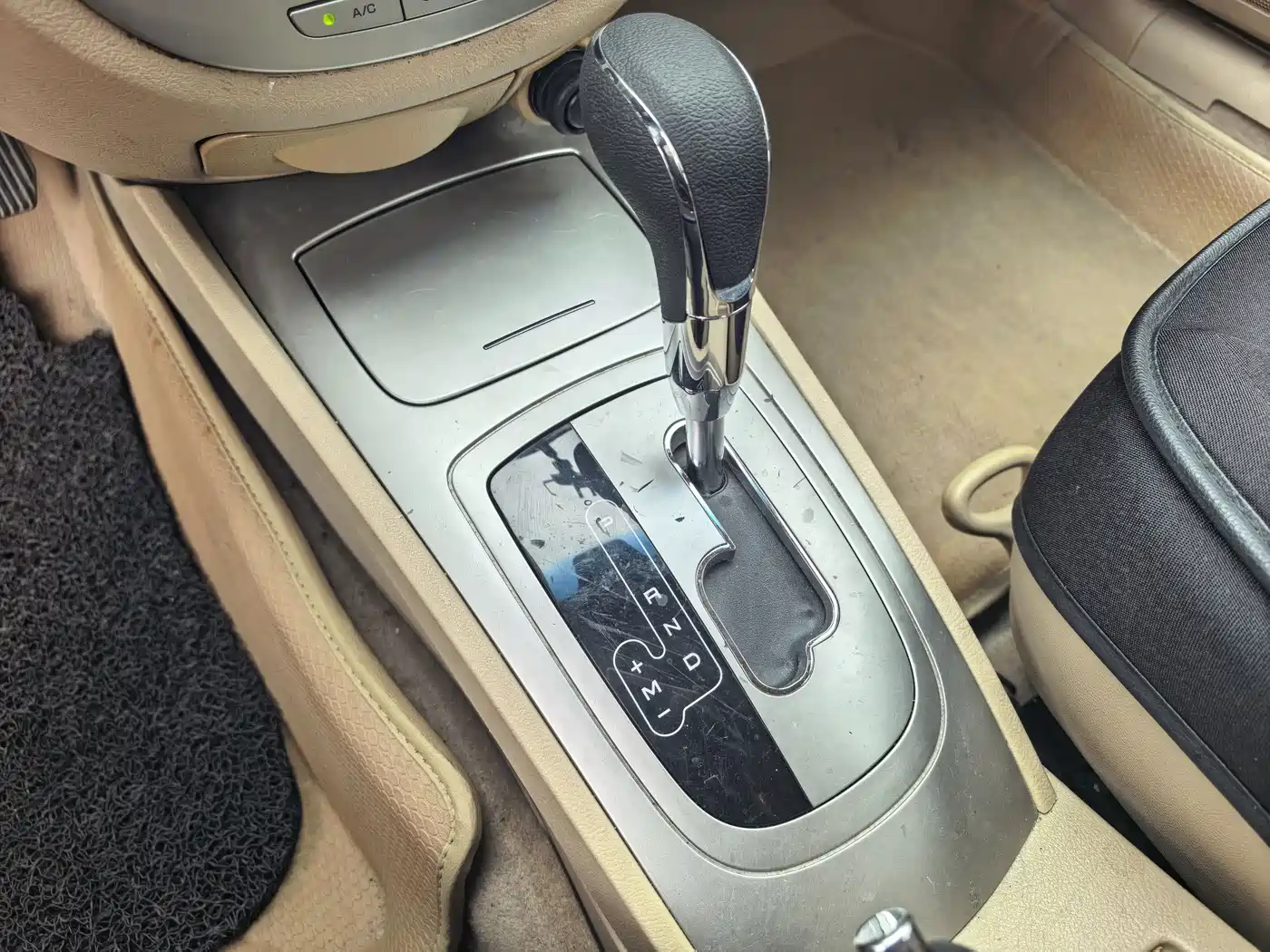 Buick Excelle 2013 1.5L Automatic Classic фото 10