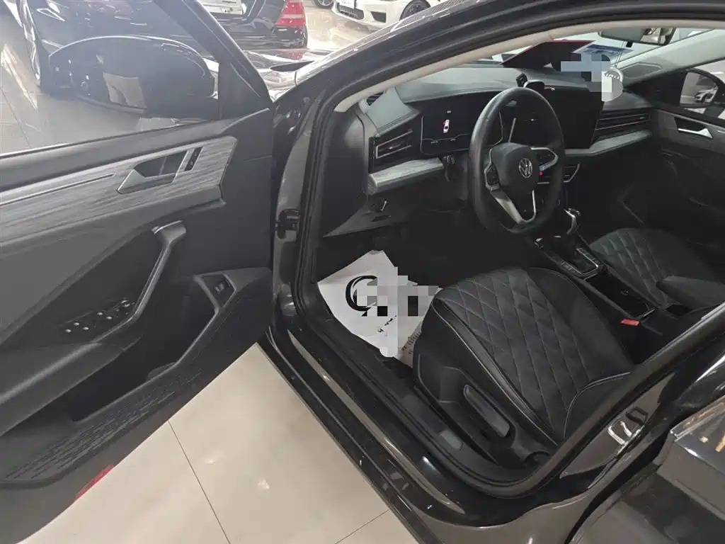 Volkswagen Sagitar 2023 300TSI DSG Surpassing Edition фото 12