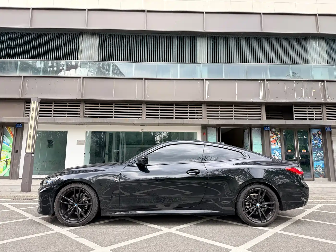 BMW 4 Series 2021 425i M Sport Black Night Edition фото 6