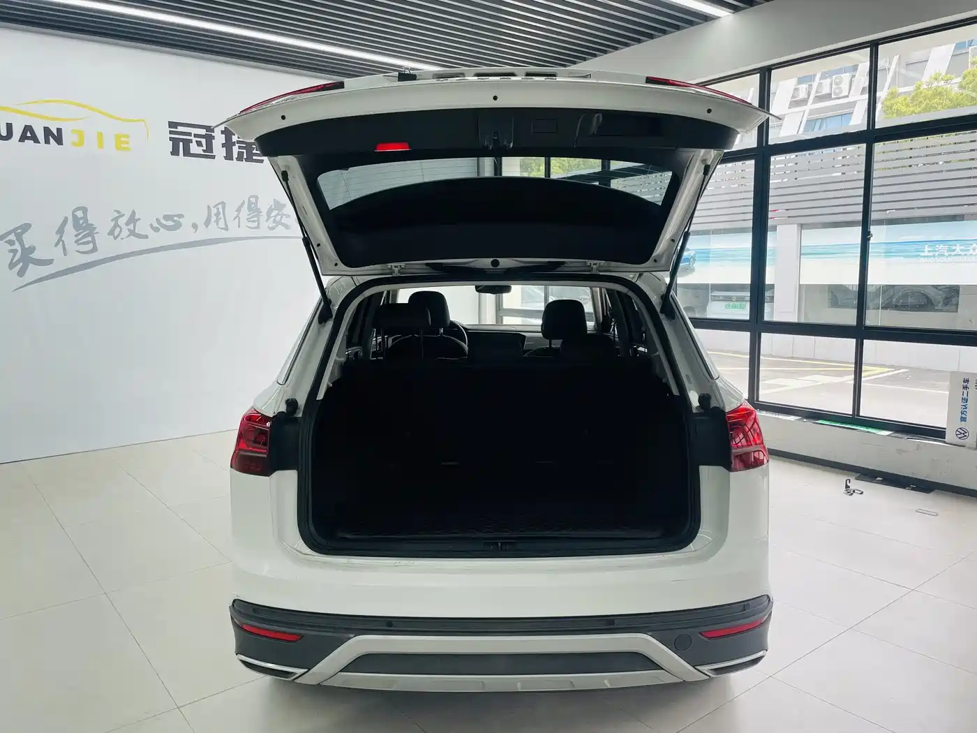 Volkswagen Tayron 2020 280TSI 2WD Luxury Smart Edition фото 14