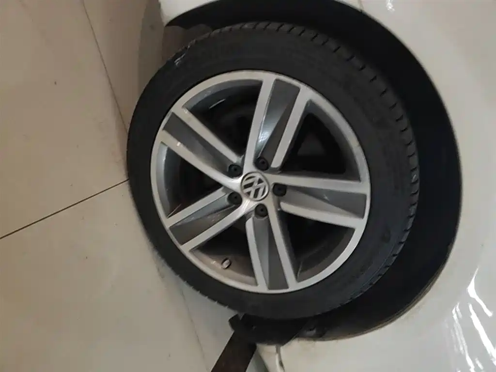 Volkswagen FAW-Volkswagen CC 2016 Model 1.8TSI Premium фото 23