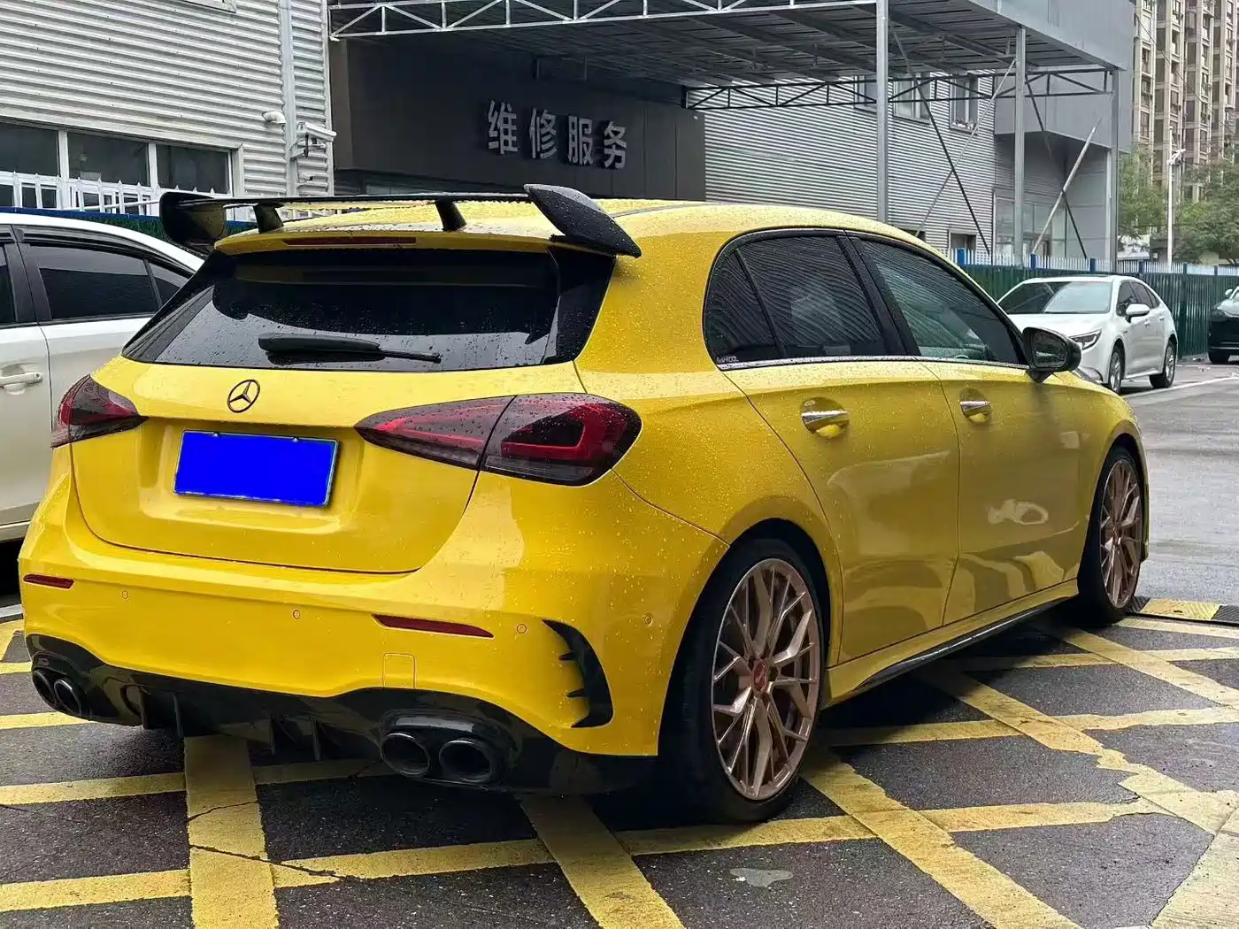 Mercedes-Benz A-Class AMG (Import) 2020 AMG A 35 4MATIC фото 9