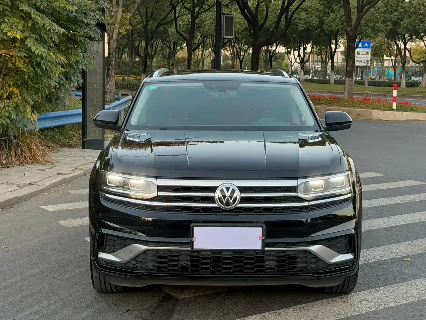 Volkswagen Teramont 2021 Teramont X 380TSI 4WD Premium Luxury Edition фото 2