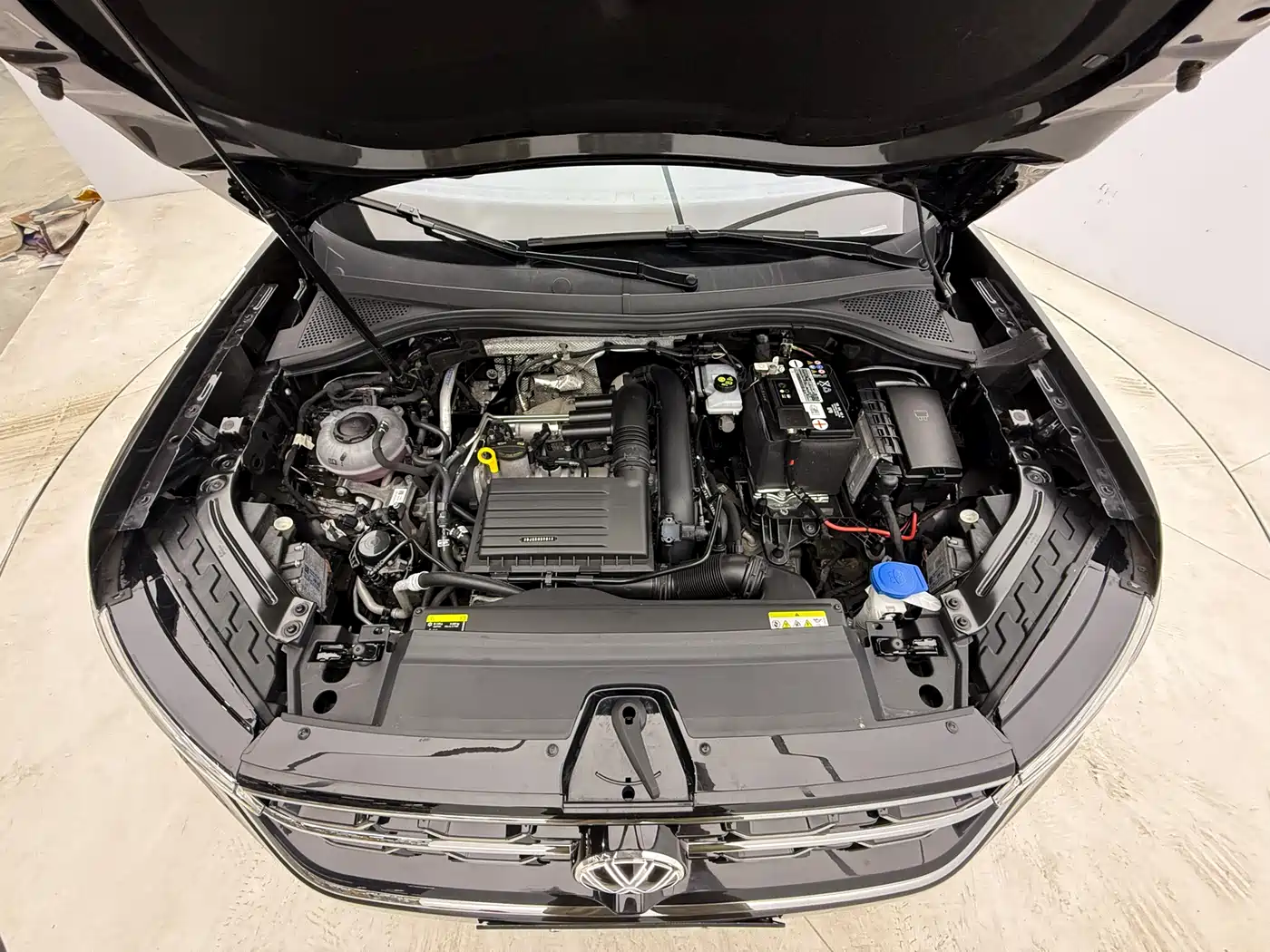 Volkswagen Tayron 2023 280TSI 2WD Luxury Plus Advanced Edition фото 8