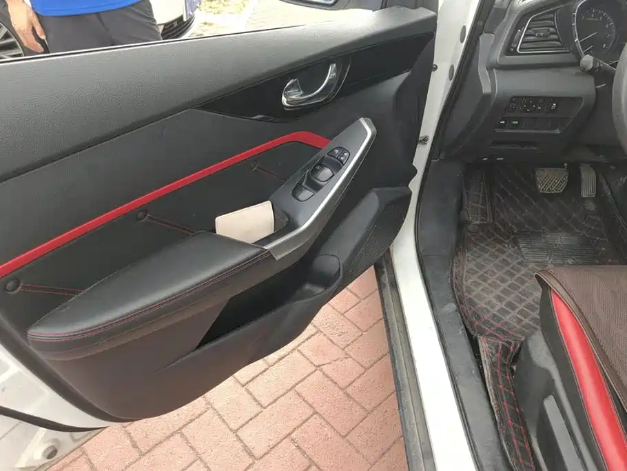 Venucia D60 2020 2019 100K Glory 1.6L XL CVT Chen Ku Edition China VI