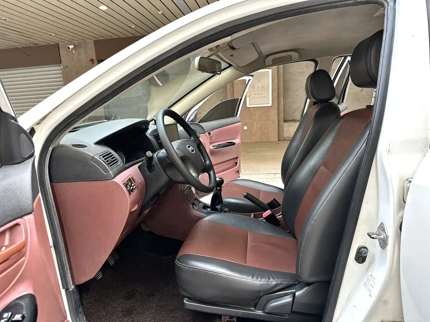 BYD F3 2013 Energy-saving Edition 1.5L Manual Comfort фото 9