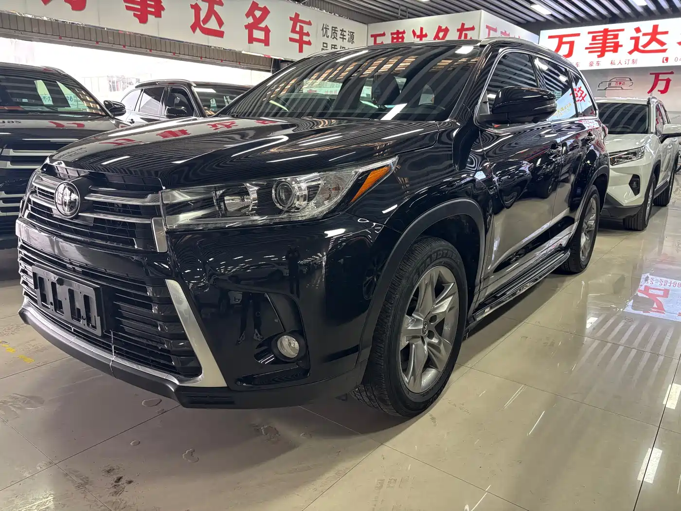 TOYOTA HIGHLANDER