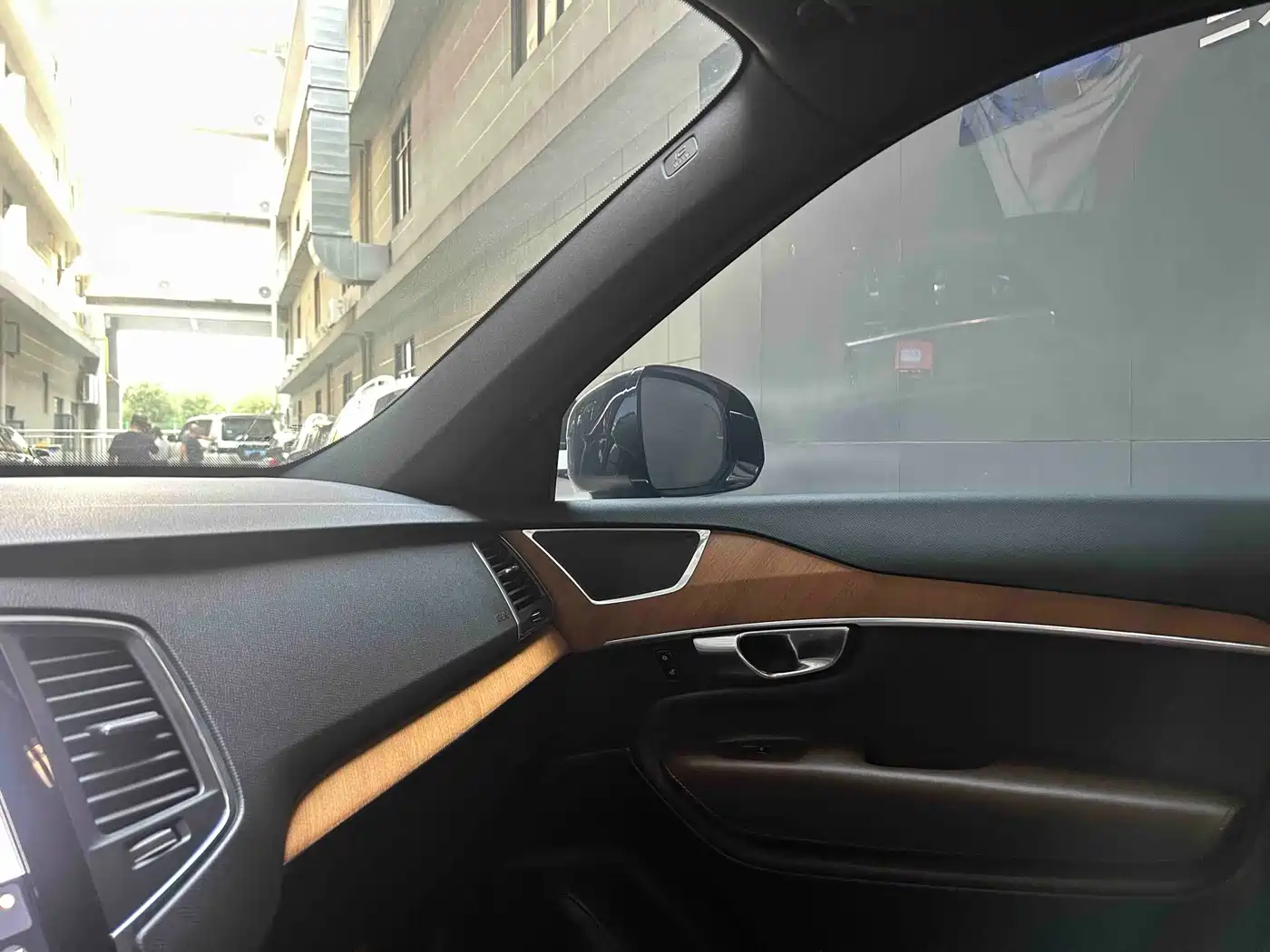 Photo 15 - Volvo XC90