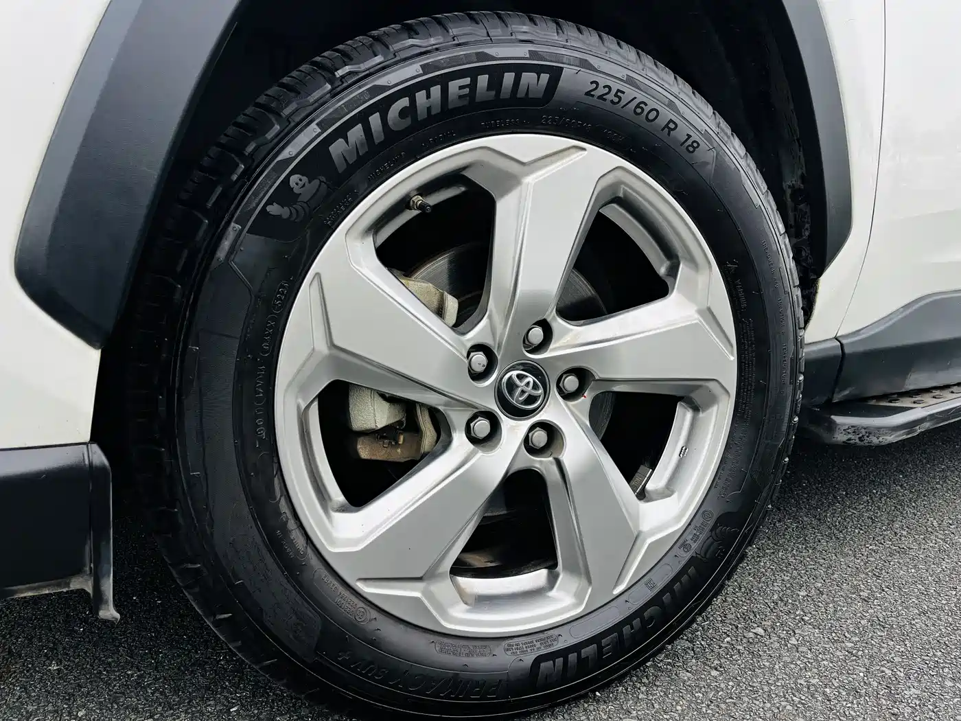 Toyota RAV4 Rongfang 2020 2.0L CVT 2WD Trend Edition фото 18