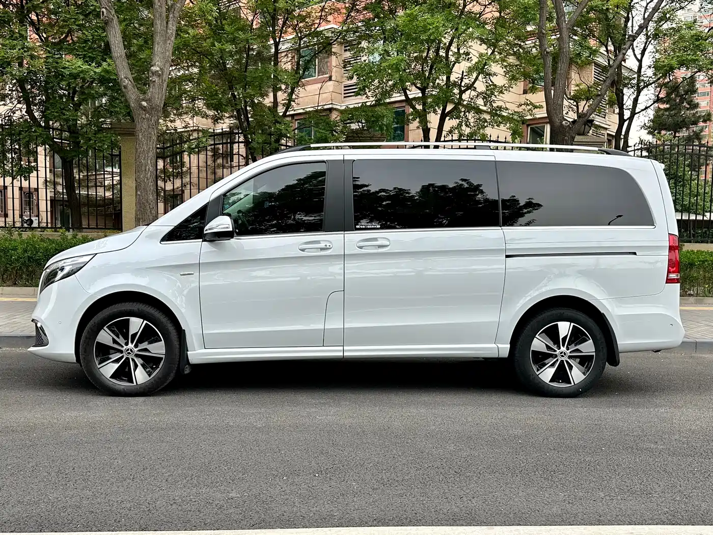 Mercedes-Benz V-Class 2021 V 260 Premium Edition фото 3