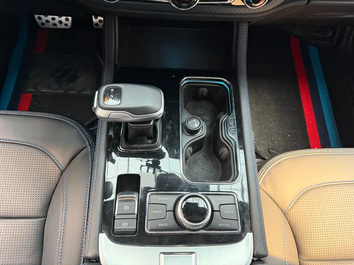 BAIC ORV Beijing Offroad BJ40 2023 2.0T Auto 4WD Urban Hunter Knight Edition фото 18