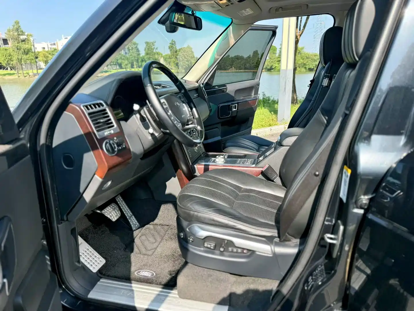 Фото 4 - Land Rover Range Rover