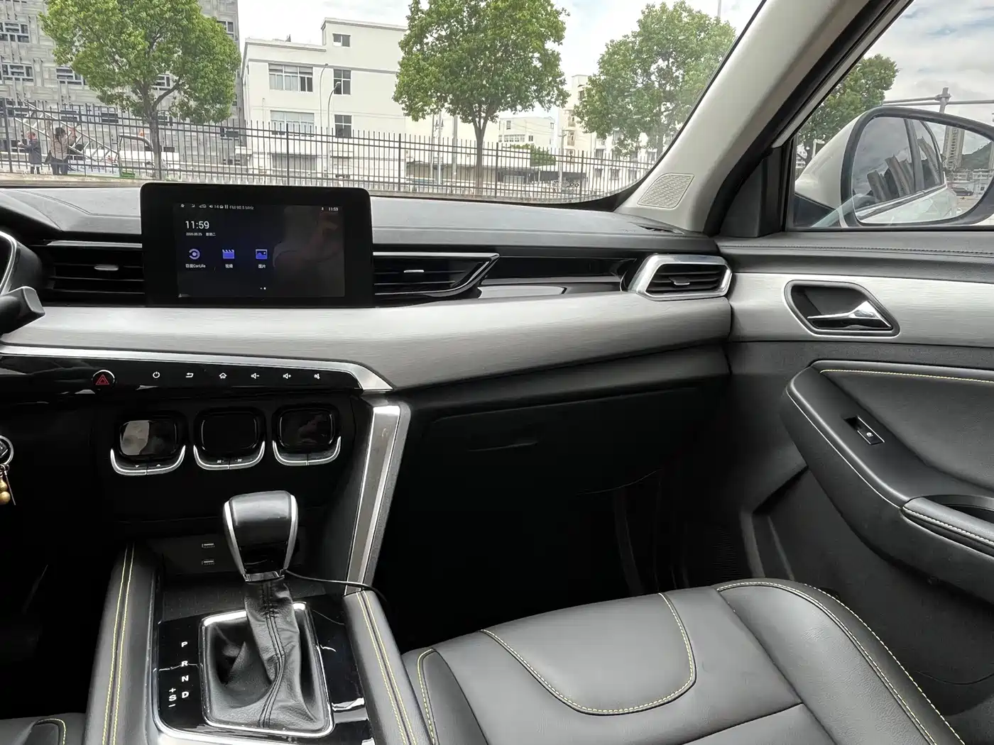 BAIC Beijing X3 2022 2021 1.5T CVT Glory