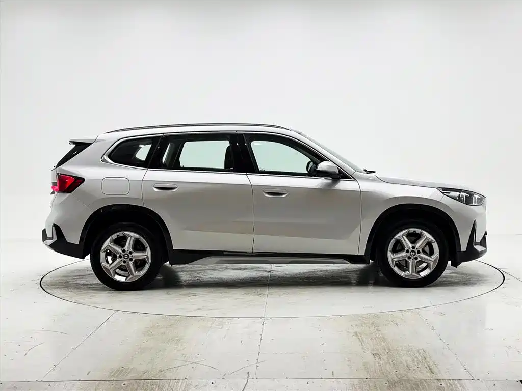 BMW X1 2023 sDrive20Li X Design Package фото 9