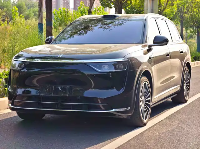 AITO M8 Последовательный гибрид, Max+, 53.4kWh, 6 мест, 192-лучевой лидар
