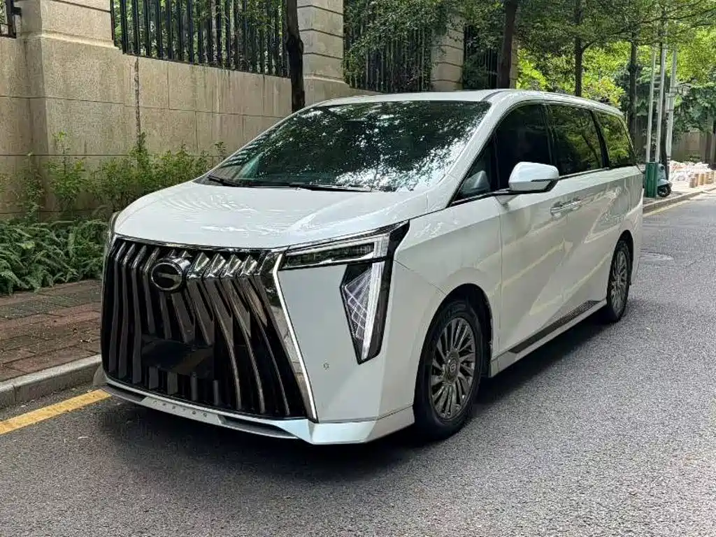GAC Trumpchi Trumpchi M8
