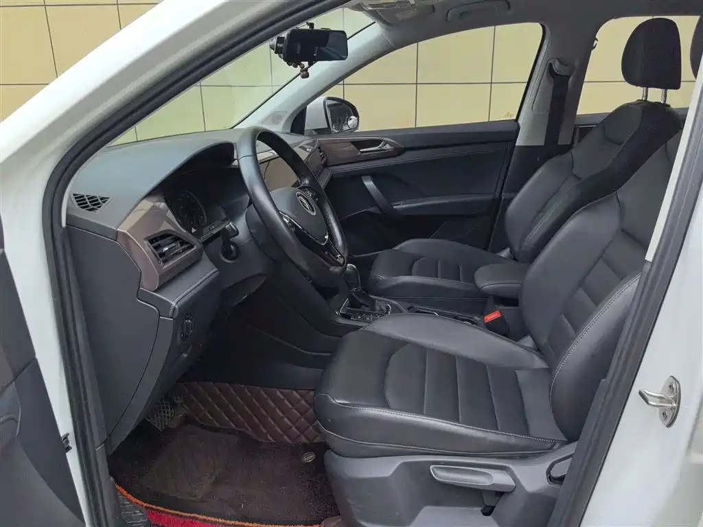 VOLKSWAGEN TUYUE