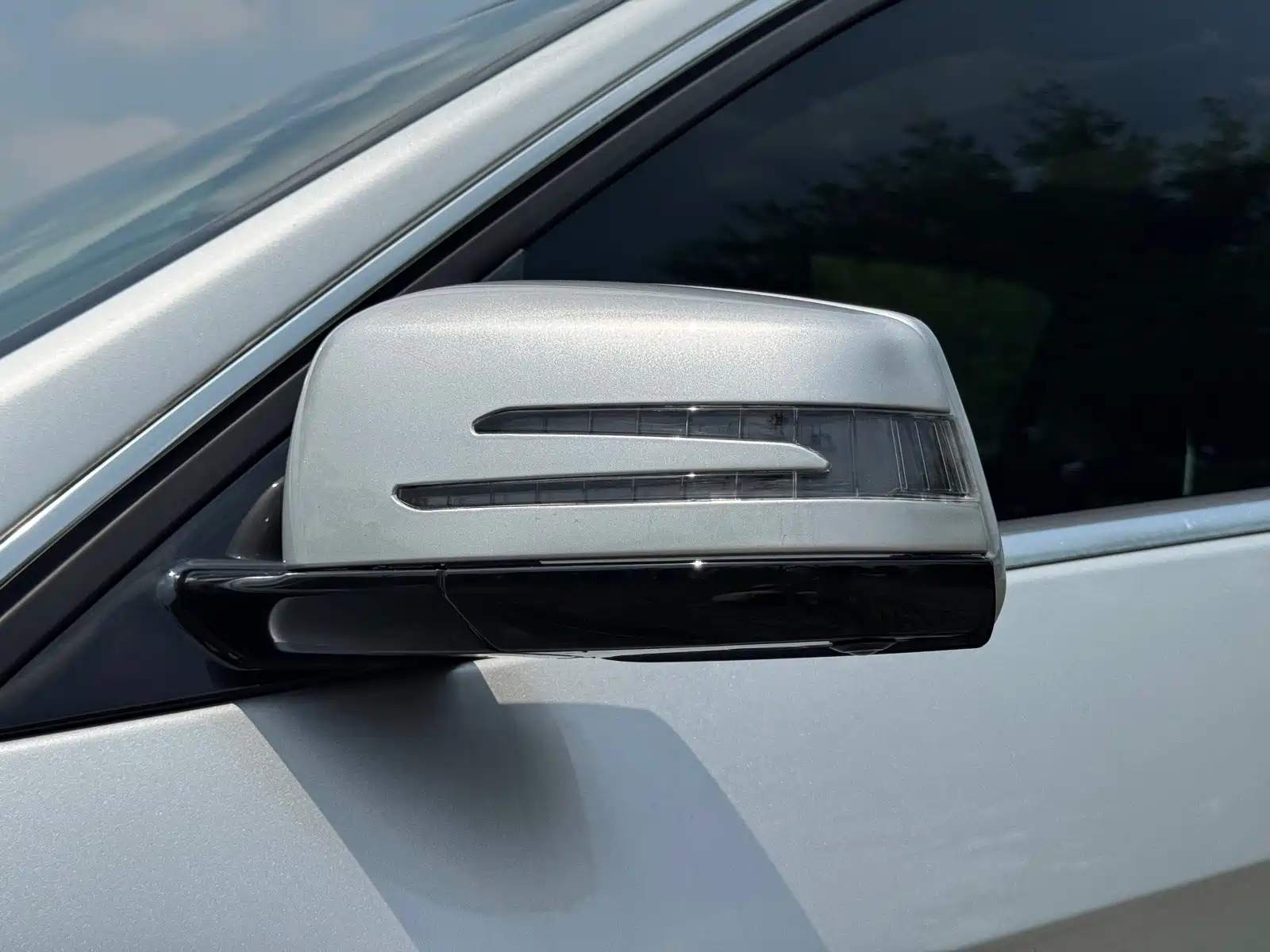 Фото 7 - Mercedes-Benz E-Class