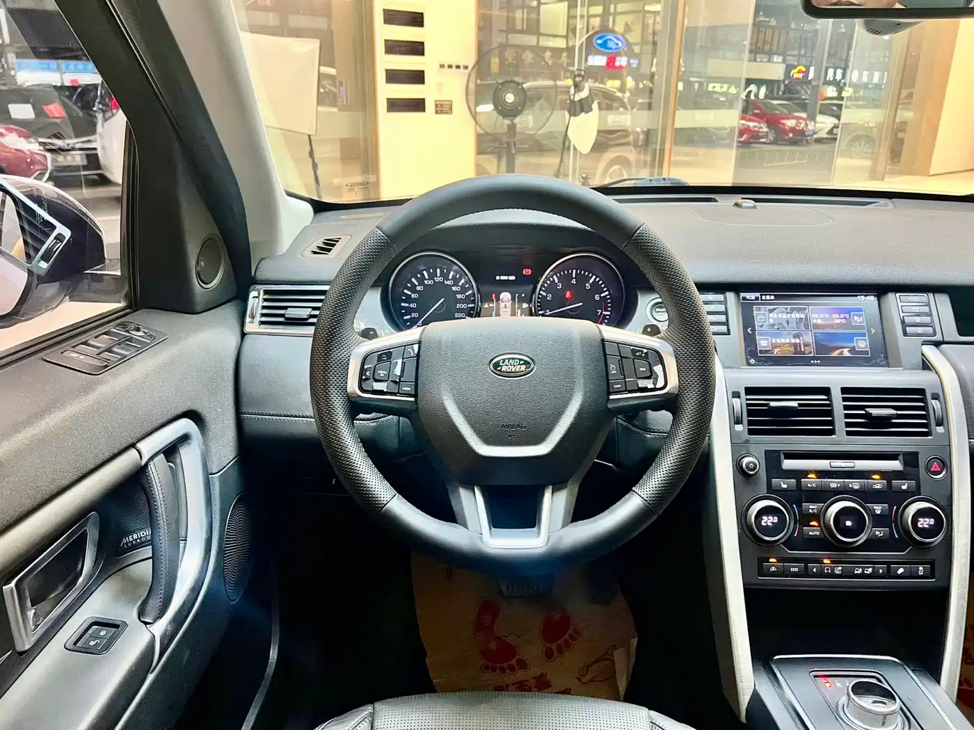 Land Rover Discovery Sport 2016 2.0T HSE LUXURY фото 10