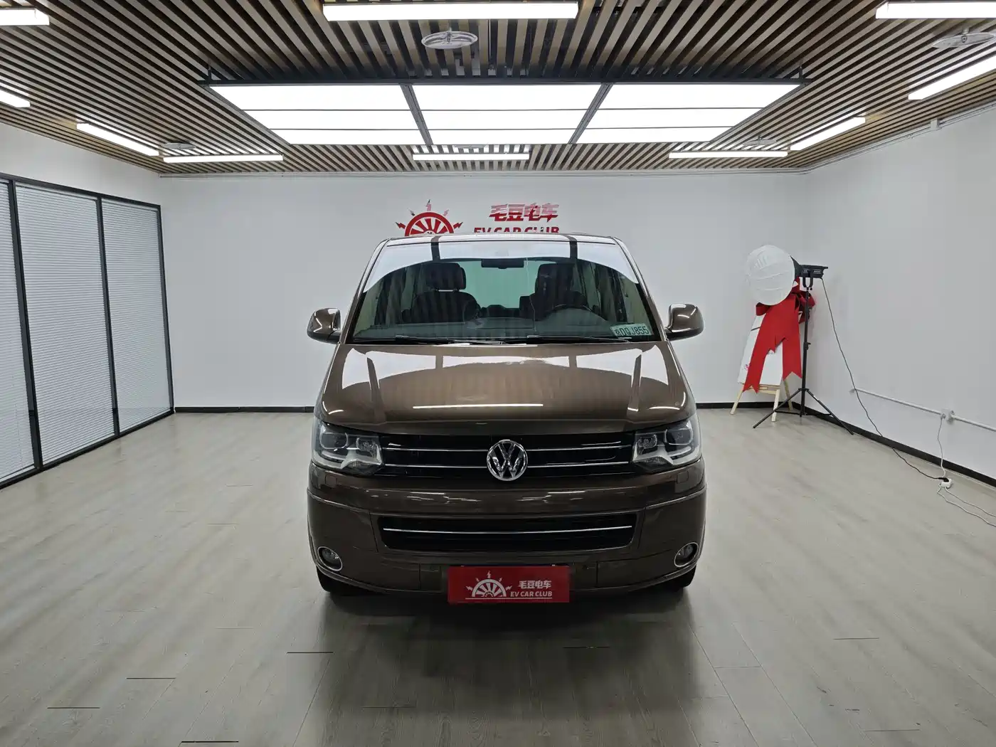 Volkswagen Multivan 2015 2012 2.0TSI 4WD Premium