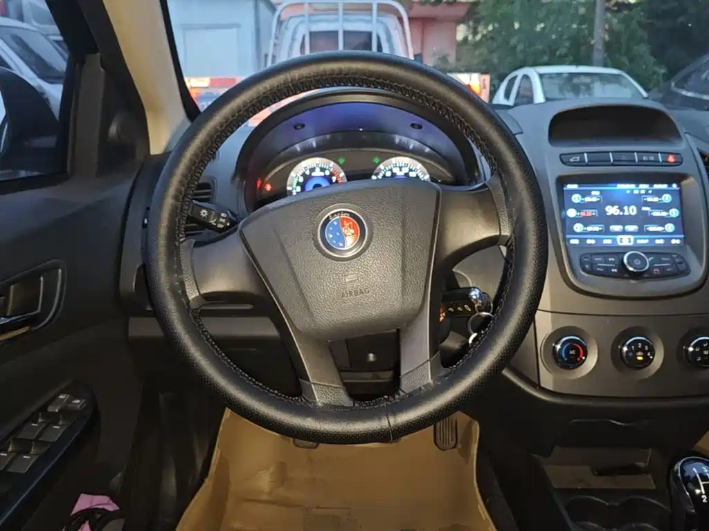 Geely King Kong 2015 2015 Sedan 1.5L Manual Super Joy
