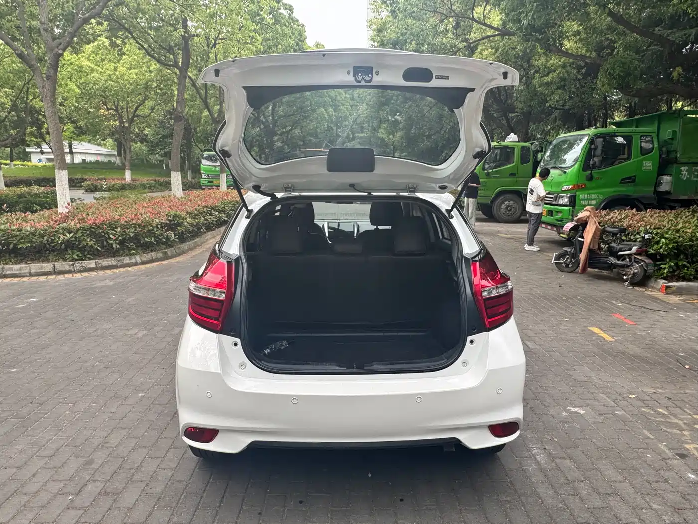 Toyota YARiS L Zhi Xuan 2019 1.5E CVT MeiDong Edition China VI фото 13