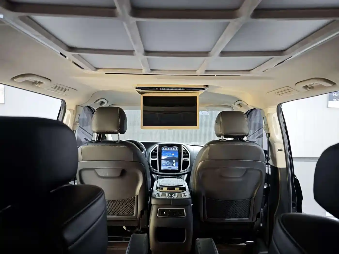Mercedes-Benz Vito 2018 2.0T Business Edition China VI фото 18