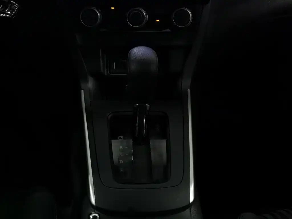 Nissan SYLPHY, миниатюра 13