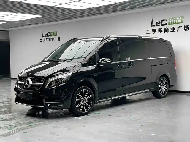 Mercedes-Benz V V 260 L, Длинная база, Люкс