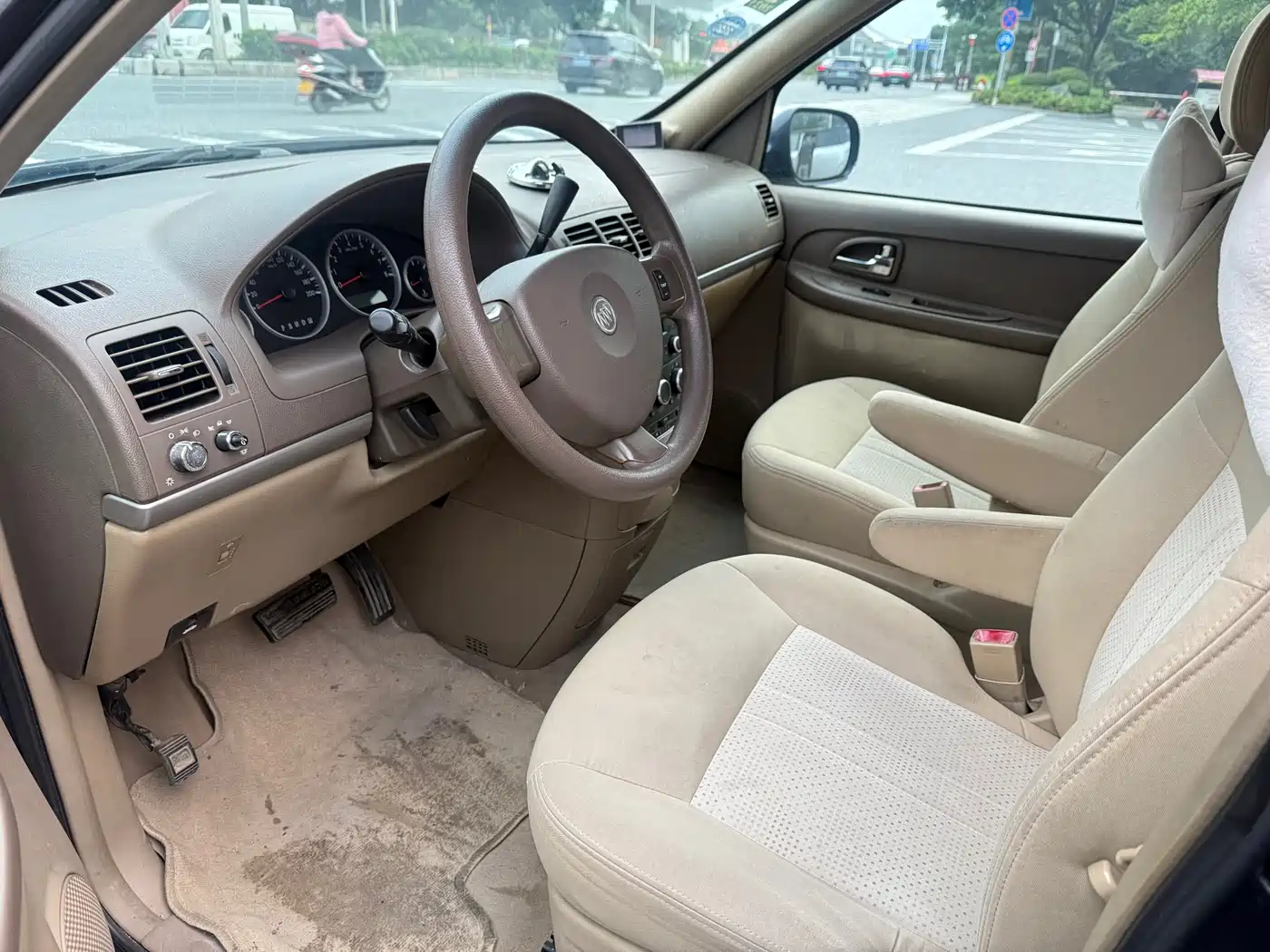 Buick GL8 2014 2.4L Classic Edition фото 8