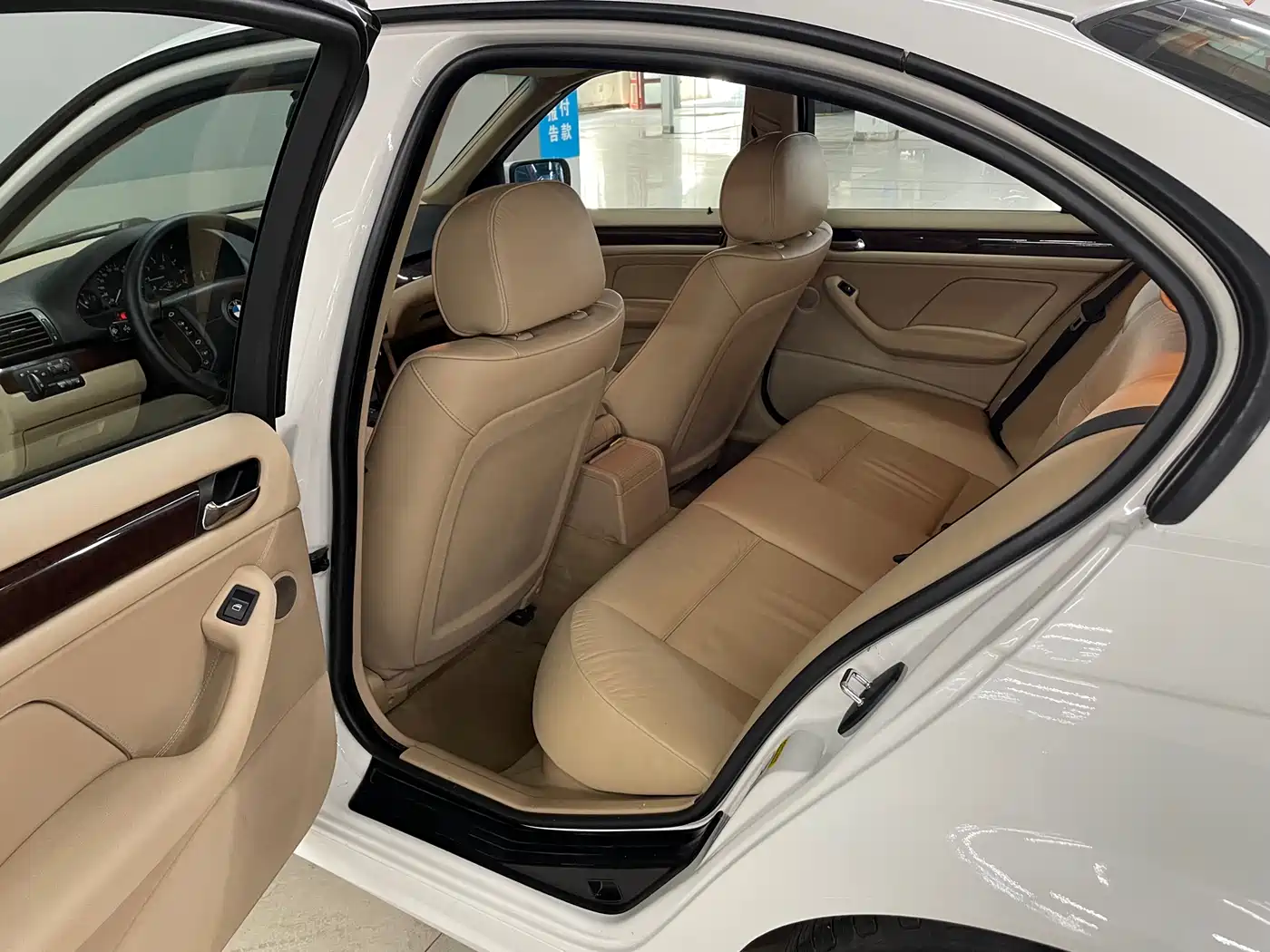 BMW 3 Series 2004 318i фото 4